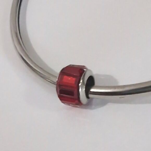 Silver‎ Red Crystals Charm for Pandora Style Bracelet - Picture 1 of 4